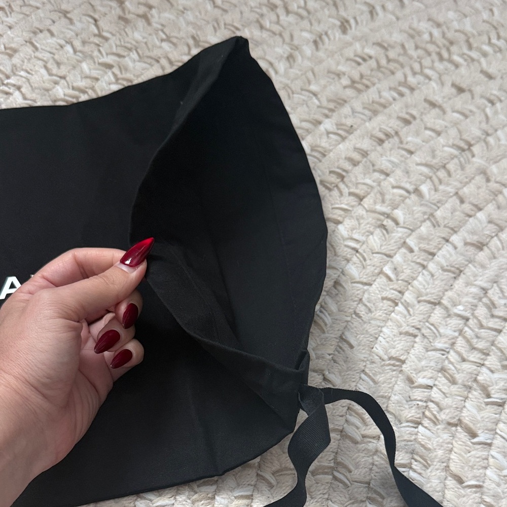 🖤CHANEL Black and White Logo Bag Dust Bag 🖤Brand NEW - Picture 5 of 8